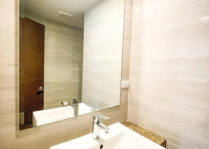 Luxurious 3br In Bay Across Okada Ii 12pax
